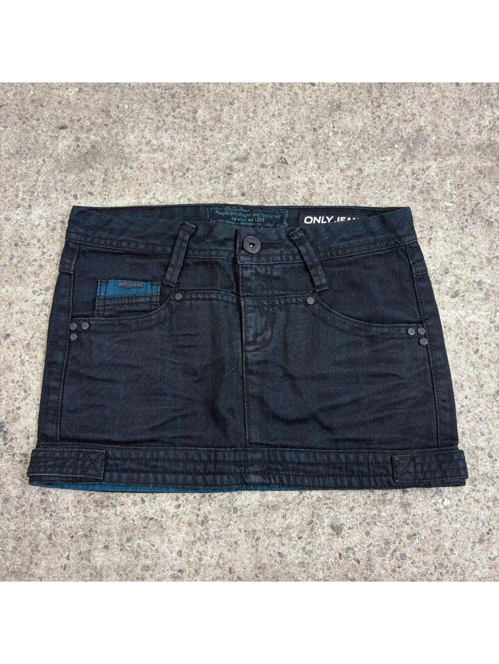 Vintage Y2K Denim Micro Mini Skirt Low Rise ONLY Blue-Black